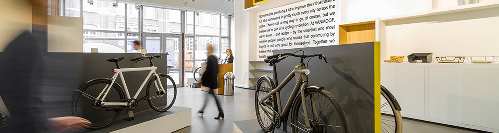 Aankleding Flagship Store VANMOOF